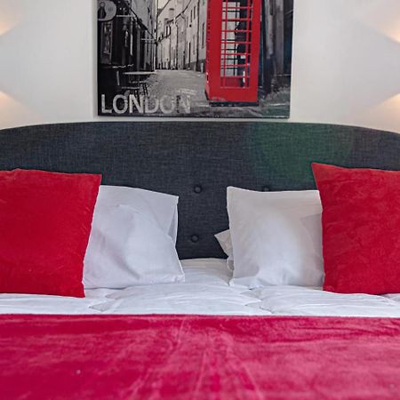 Les Suites Locarno Limoges Exteriér fotografie
