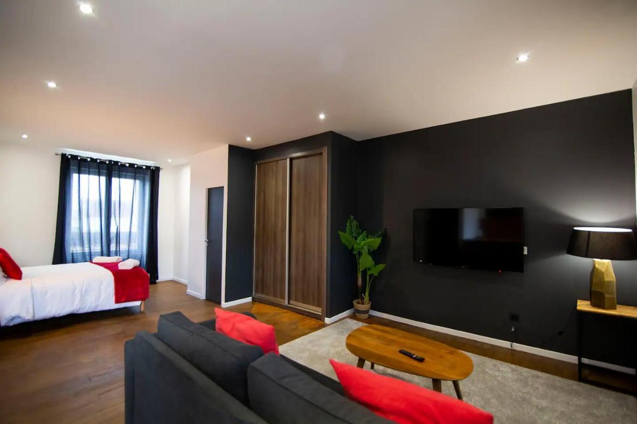 Les Suites Locarno Limoges Exteriér fotografie