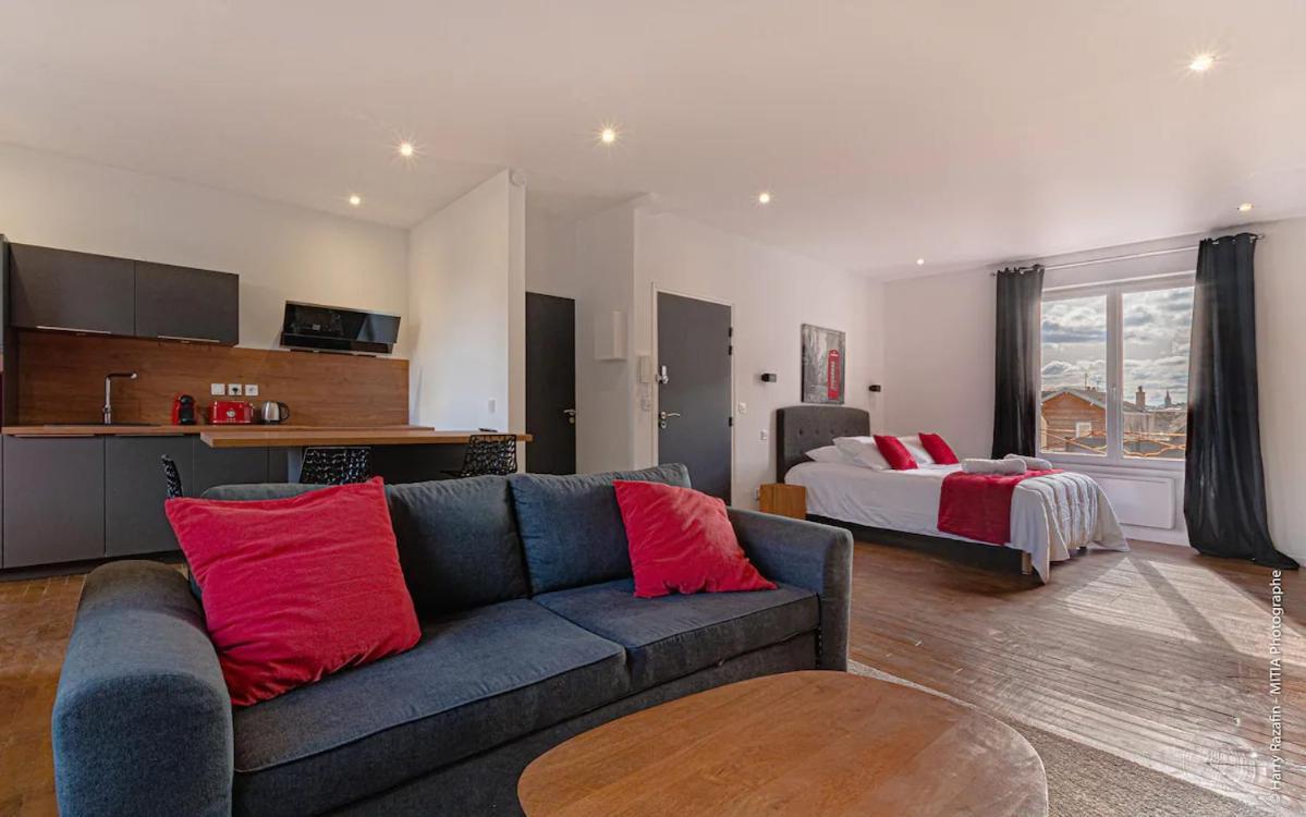Les Suites Locarno Limoges Exteriér fotografie