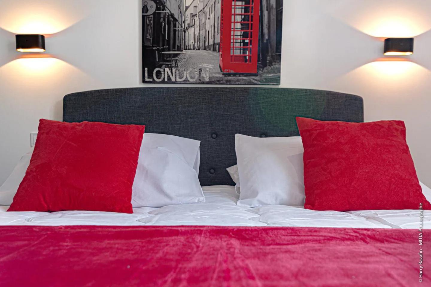 Les Suites Locarno Limoges Exteriér fotografie